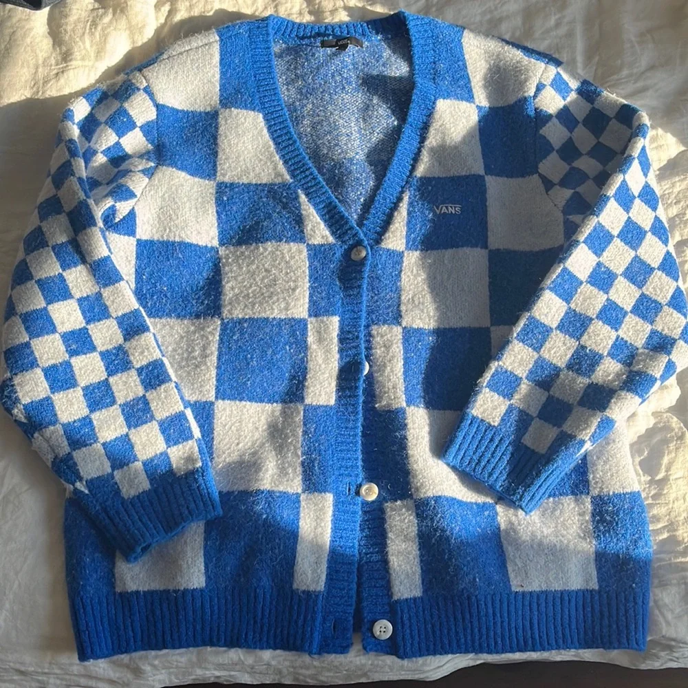 VANS UNISEX BUTTON DOWN CHUNKY CARDIGAN - Picture 1 of 4